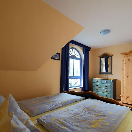 Holiday home Uns Muschelhus Zingst